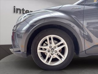 TOYOTA C-HR 1.8h Active e-cvt