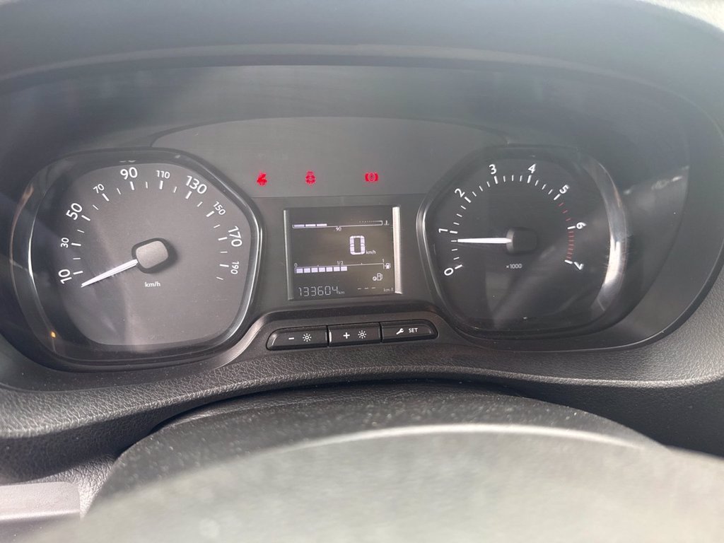 OPEL VIVARO L3H1