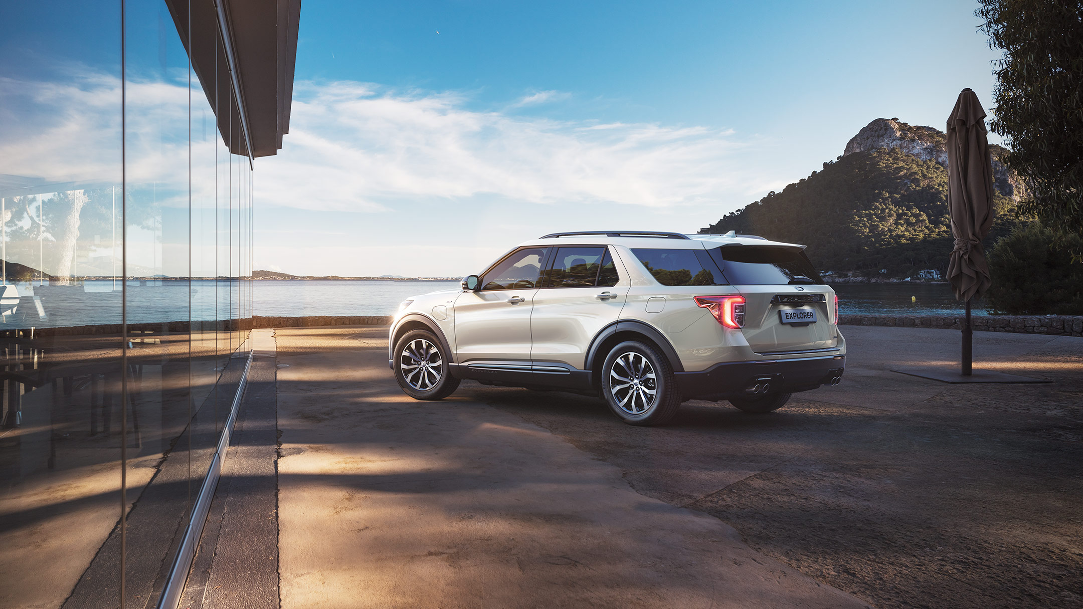 Ford Explorer Monza Milano esterni 2