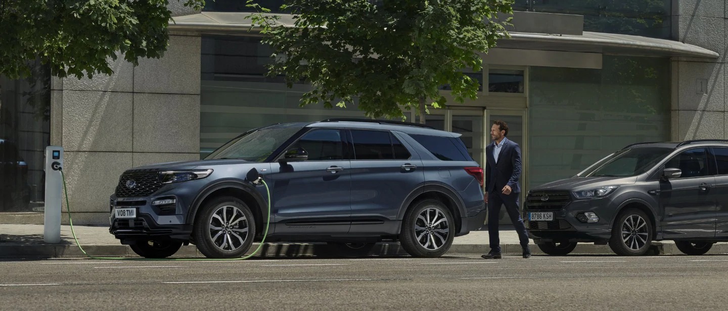 Ford Explorer Monza Milano slide